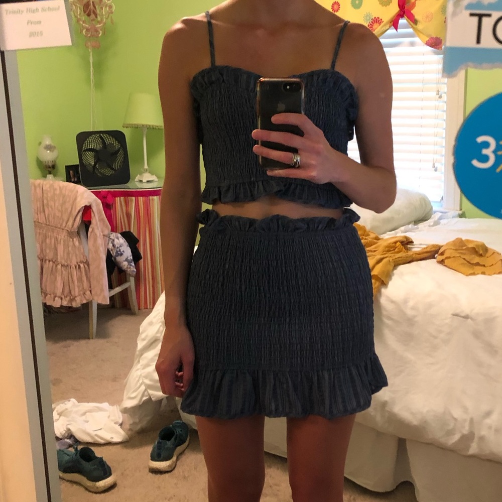 Smocked set - Picture 3 of 3